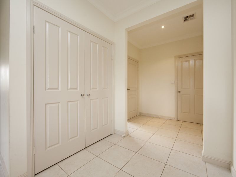 11 Spur Place, Royalla NSW 2620