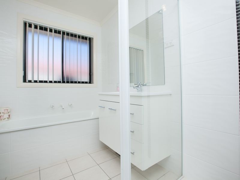 3 Hanrahan Crescent, Dunlop ACT 2615