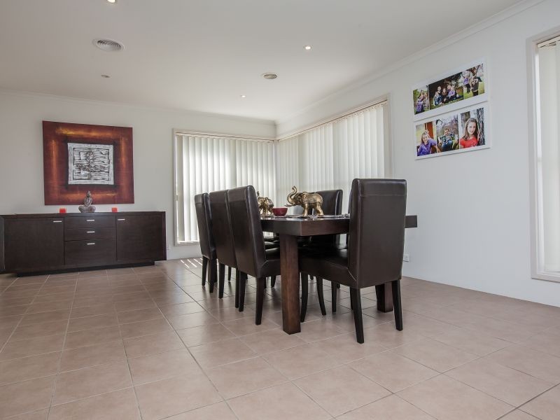 4 Coles Place, Torrens ACT 2607