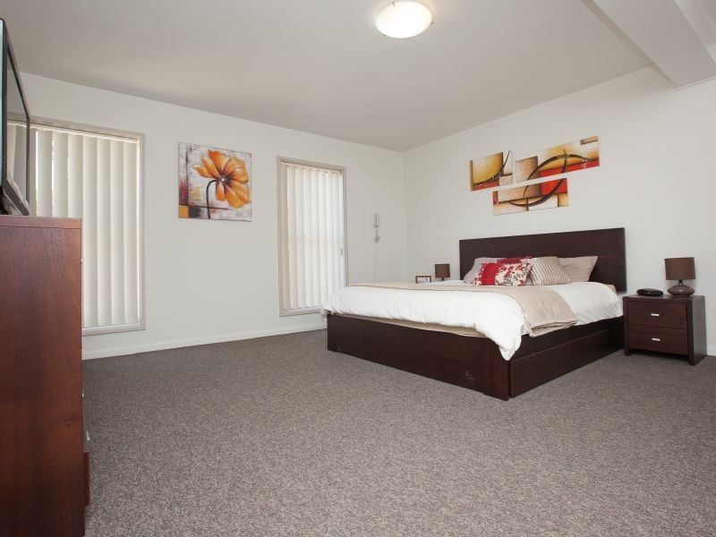 4 Coles Place, Torrens ACT 2607