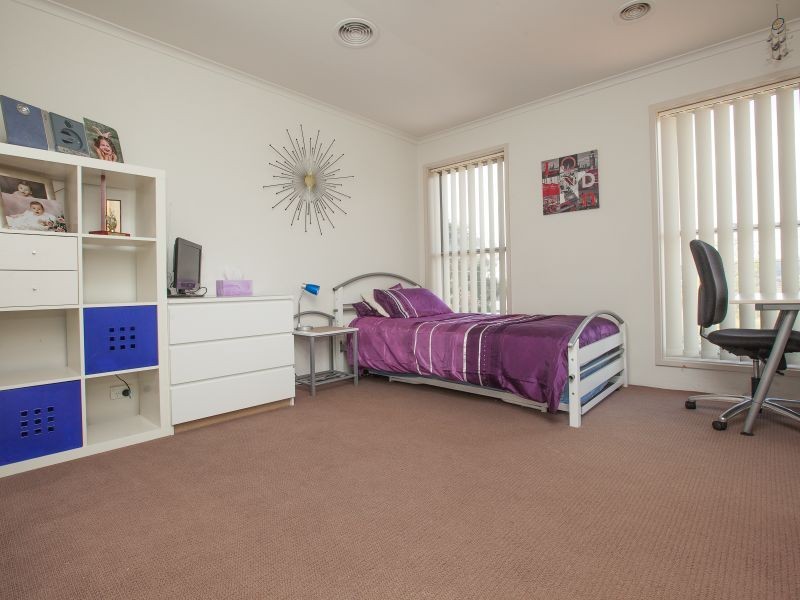 4 Coles Place, Torrens ACT 2607