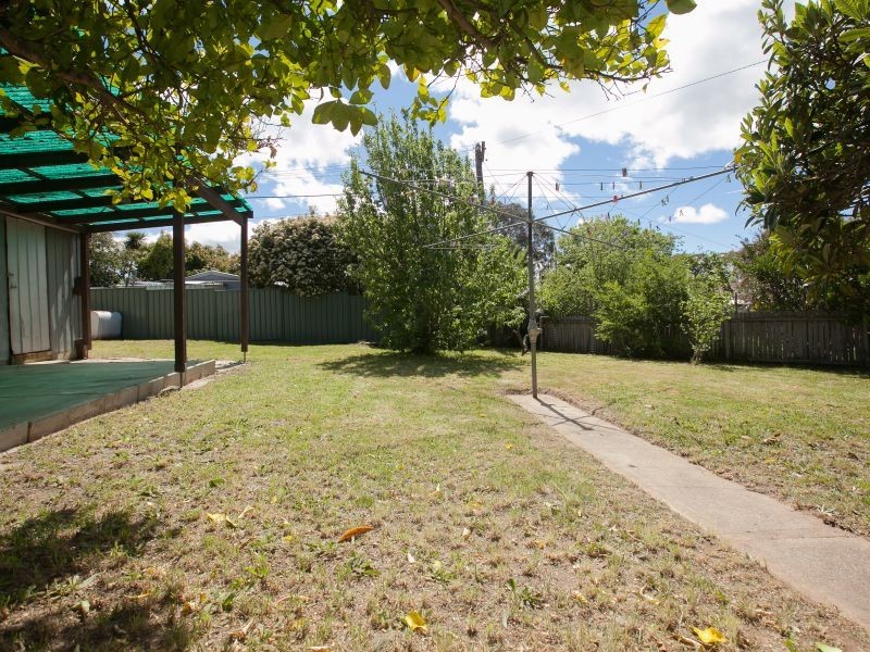 2 Dinnison Circuit, Kambah ACT 2902