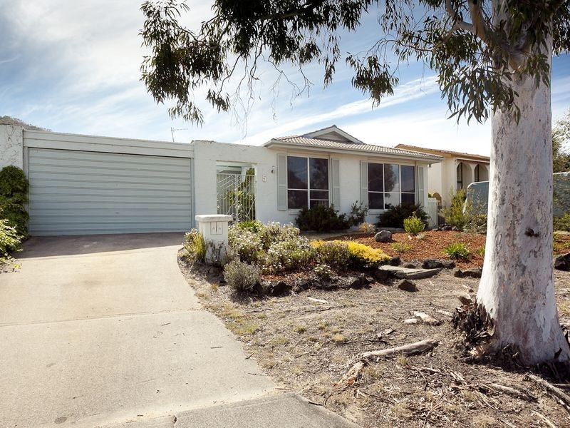 5 McDowall Place, Kambah ACT 2902