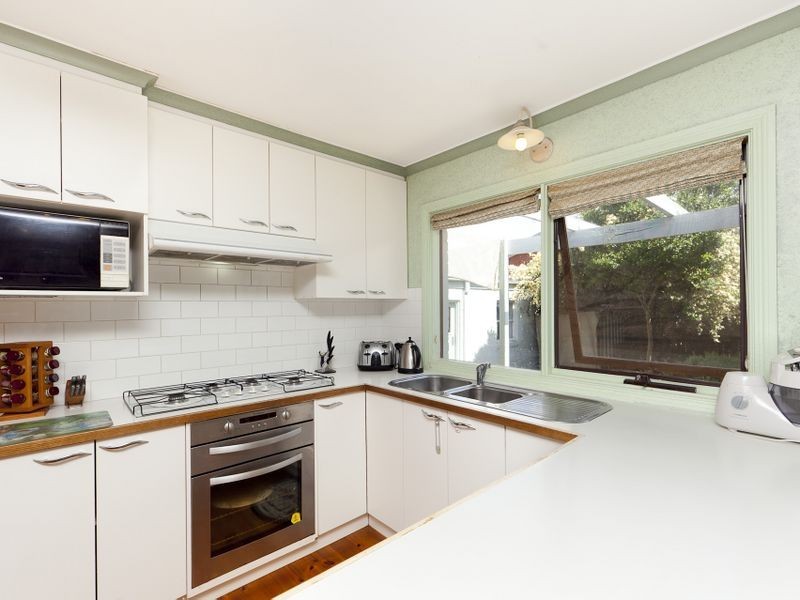 5 McDowall Place, Kambah ACT 2902