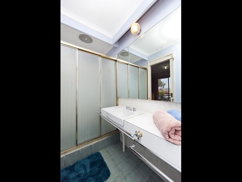 5 McDowall Place, Kambah ACT 2902