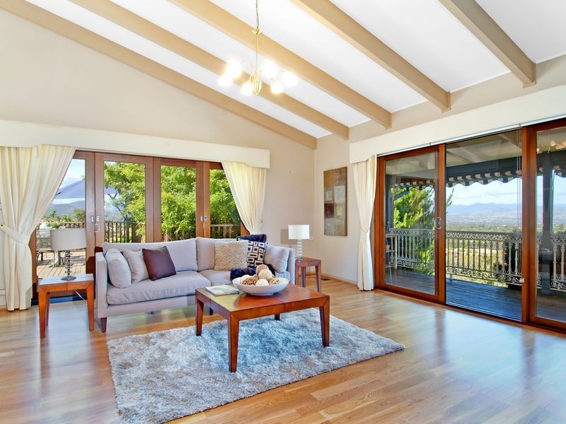 2 Rawlings Place, Fadden ACT 2904