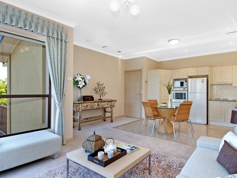2 Rawlings Place, Fadden ACT 2904