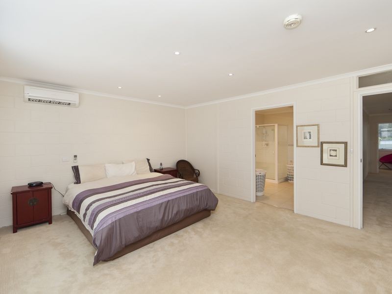79 Bacchus Circuit, Kambah ACT 2902