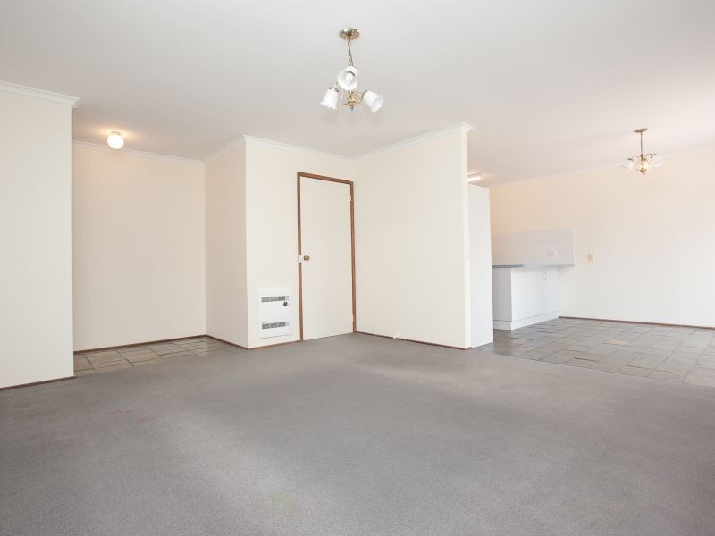 17 Keverstone Circuit, Isabella Plains ACT 2905
