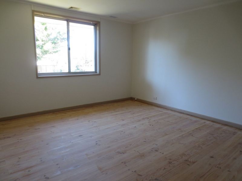 7 Staughton Place, Wanniassa ACT 2903