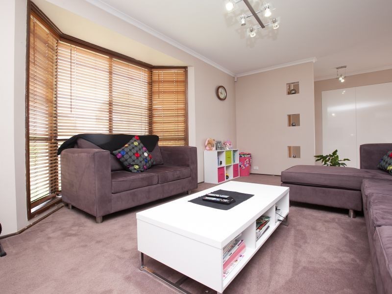 1 Fullerton Crescent, Richardson ACT 2905