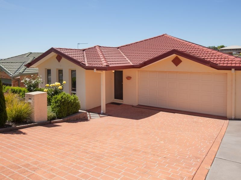 66 Clem Hill Street, Gordon ACT 2906