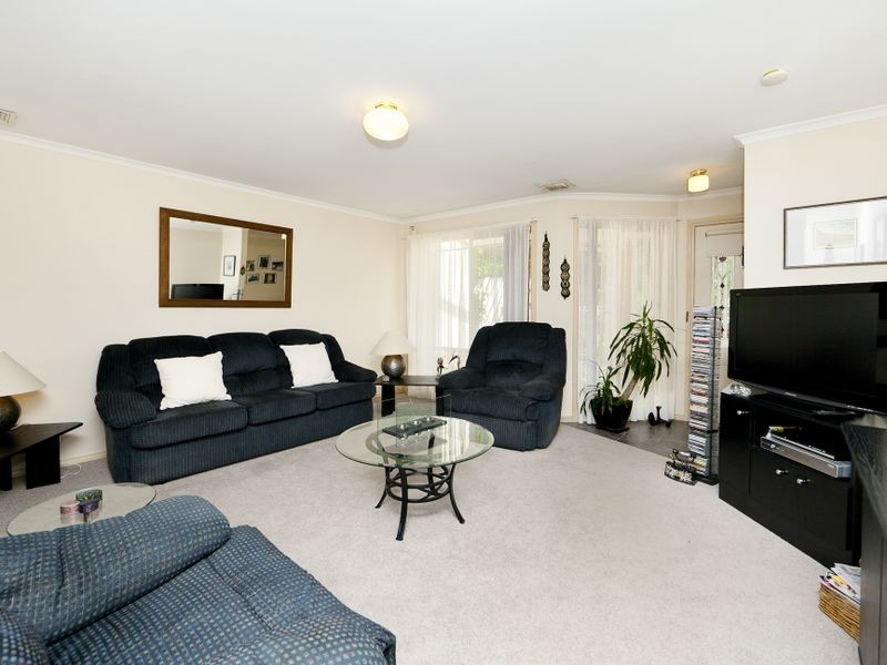 26 Tenison Woods Circuit, Bonython ACT 2905