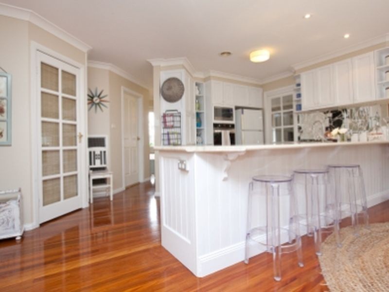 10 Whiteley Street, Conder ACT 2906