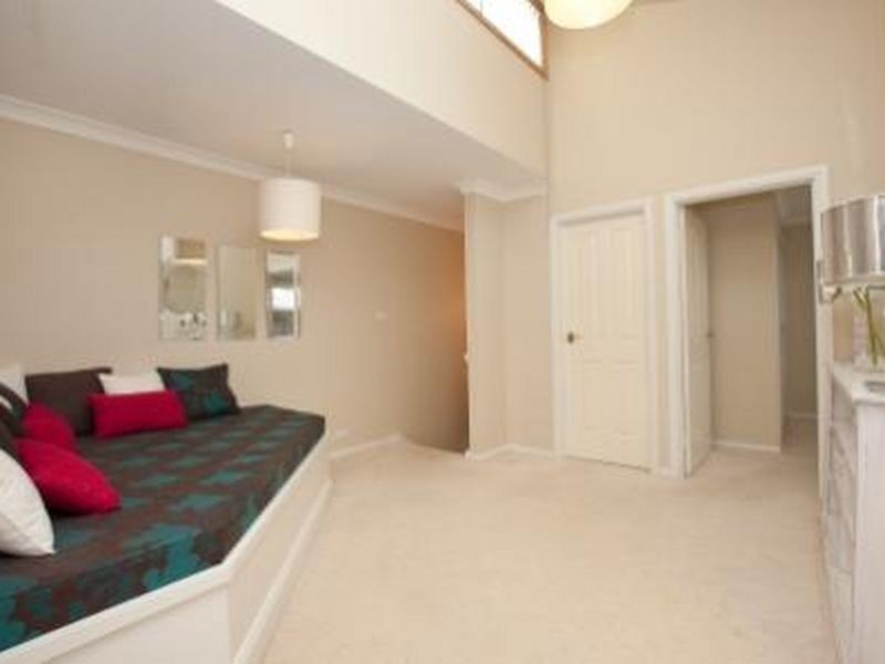 10 Whiteley Street, Conder ACT 2906