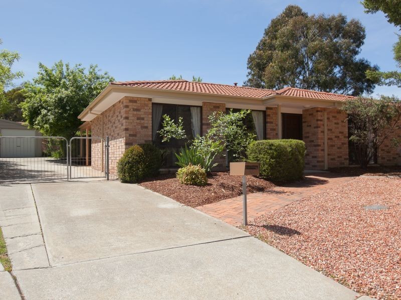 52 Tewksbury Crescent, Theodore ACT 2905