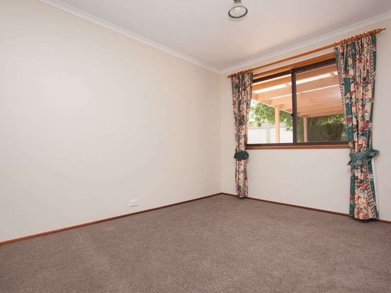 52 Tewksbury Crescent, Theodore ACT 2905