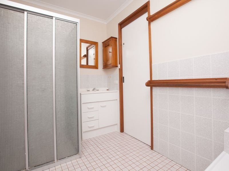 52 Tewksbury Crescent, Theodore ACT 2905