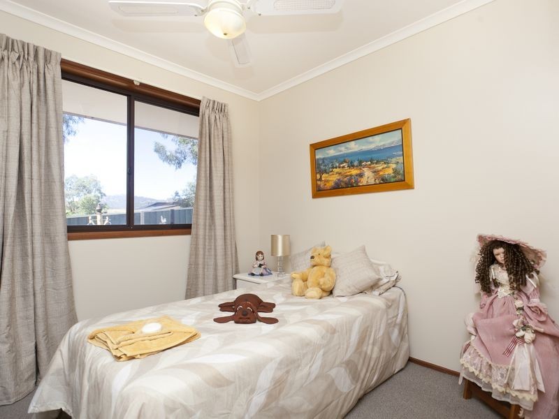 1 Zincke Close, Calwell ACT 2905