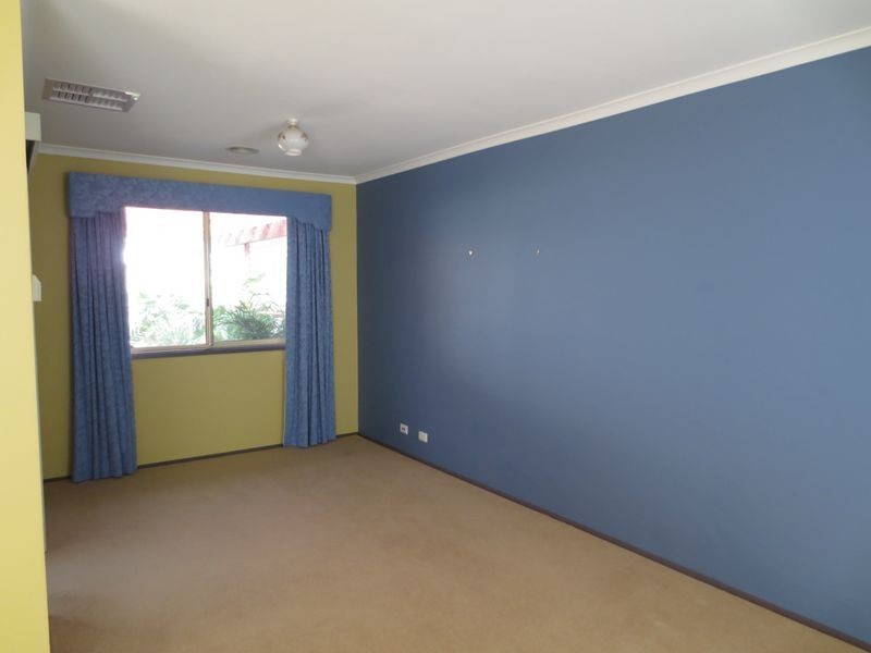 9 Bastow Circuit, Banks ACT 2906