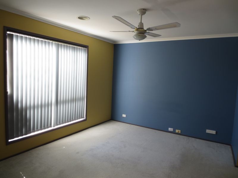 9 Bastow Circuit, Banks ACT 2906