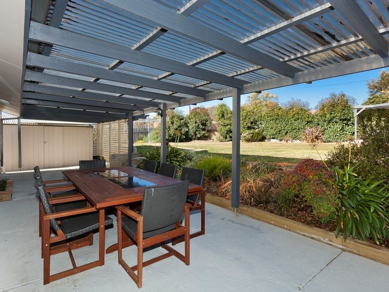 8 Lyall Crescent, Kambah ACT 2902