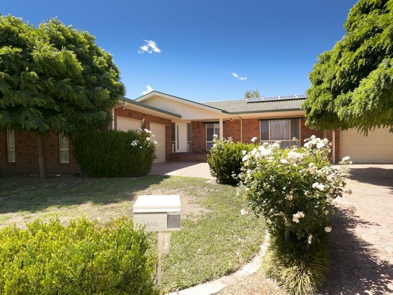12 Lewis Luxton Avenue, Gordon ACT 2906
