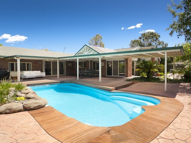12 Lewis Luxton Avenue, Gordon ACT 2906