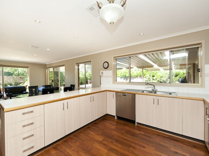 12 Lewis Luxton Avenue, Gordon ACT 2906