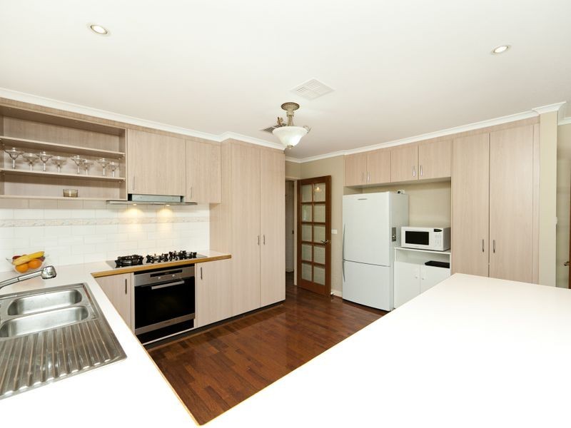 12 Lewis Luxton Avenue, Gordon ACT 2906