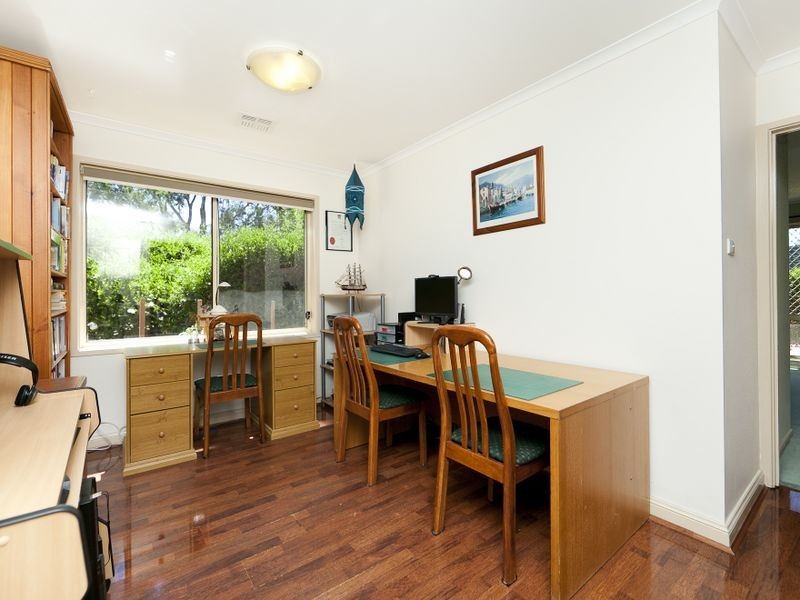 12 Lewis Luxton Avenue, Gordon ACT 2906