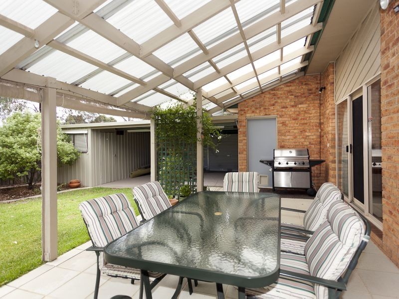 11 Hickson Place, Monash ACT 2904