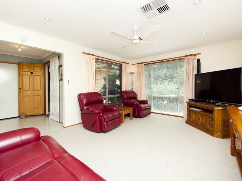 11 Hickson Place, Monash ACT 2904
