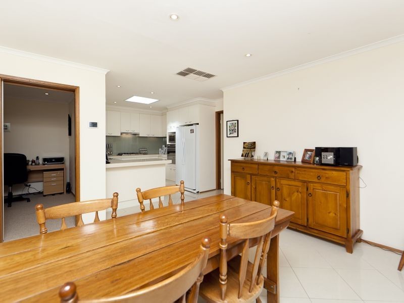 11 Hickson Place, Monash ACT 2904