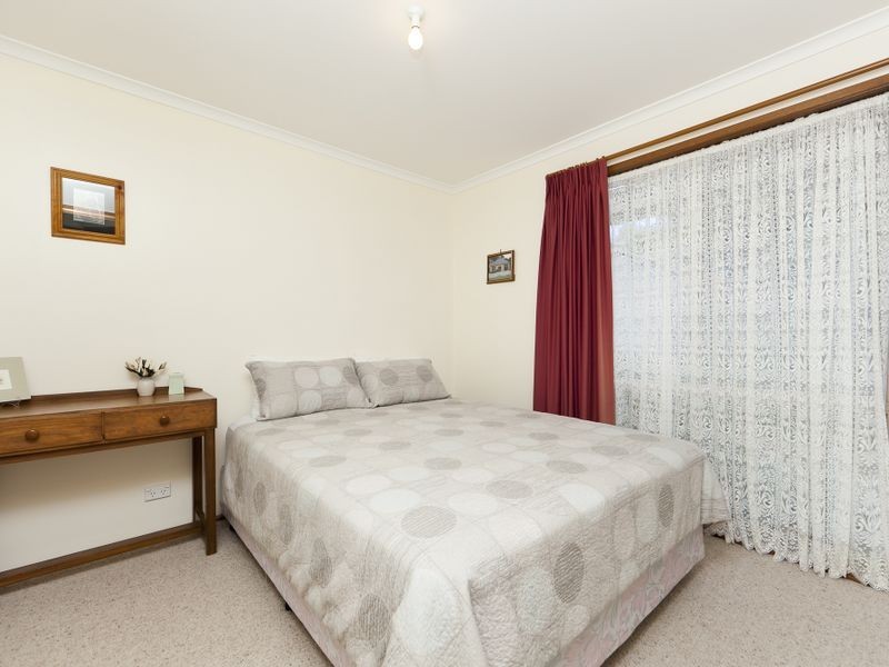 11 Hickson Place, Monash ACT 2904