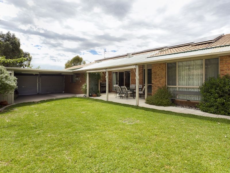 11 Hickson Place, Monash ACT 2904