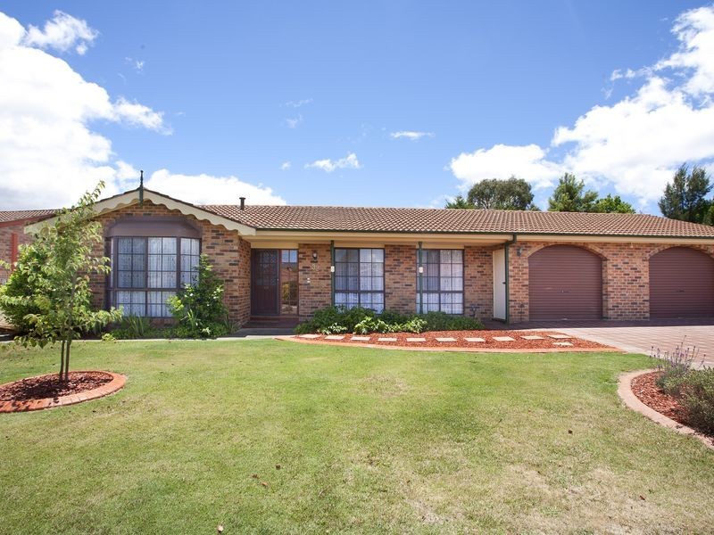 32 Fred Lane Crescent, Gordon ACT 2906