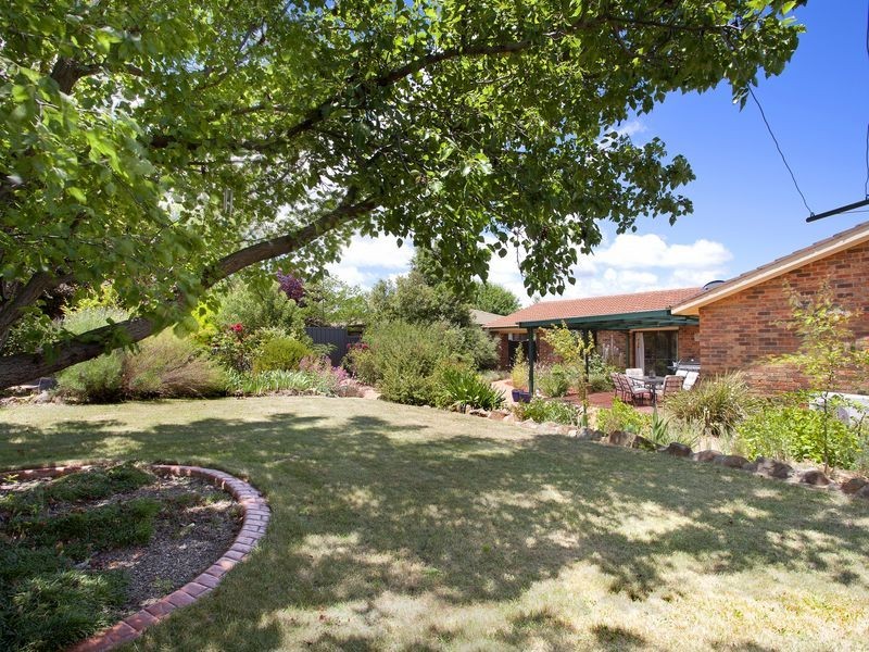 32 Fred Lane Crescent, Gordon ACT 2906