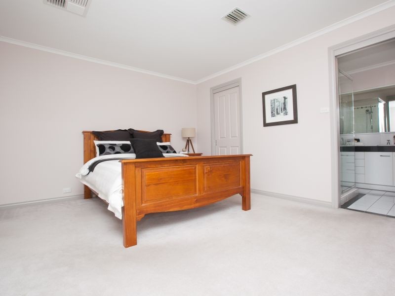 3 Hoy Place, Isaacs ACT 2607