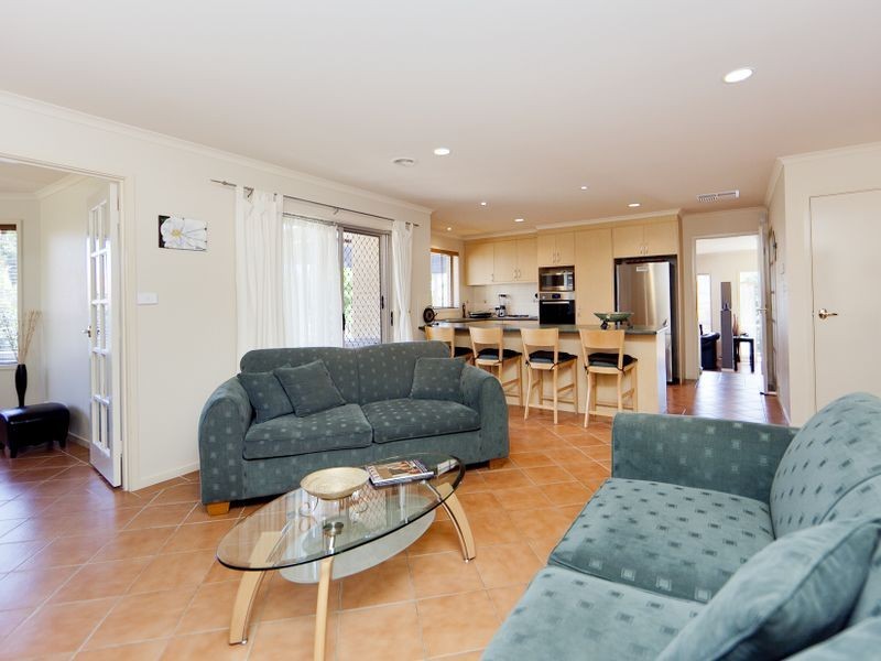 4 Mibus Place, Calwell ACT 2905