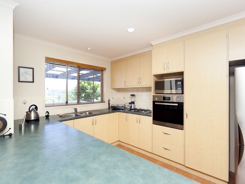 4 Mibus Place, Calwell ACT 2905