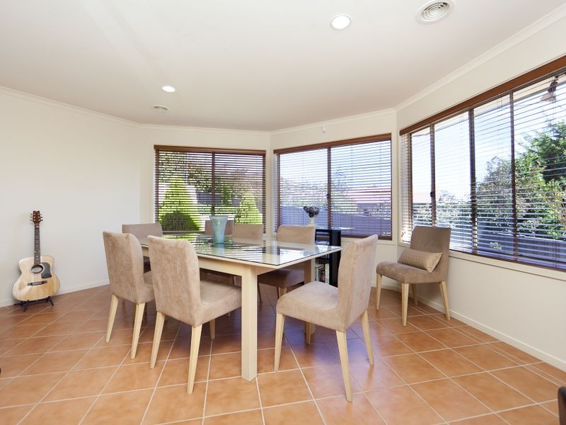 4 Mibus Place, Calwell ACT 2905