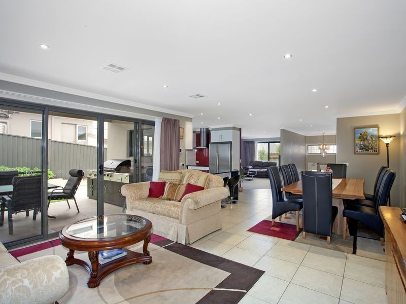 6 Shylie Rymill Street, Bonython ACT 2905