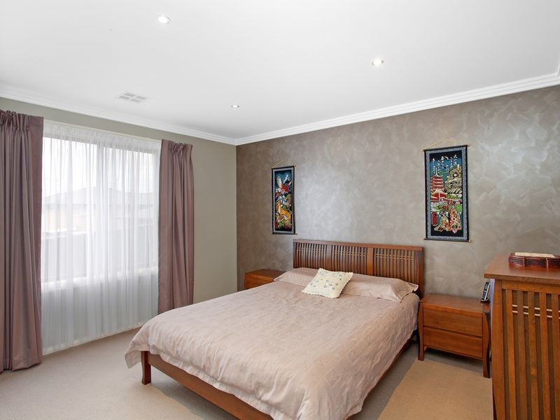 6 Shylie Rymill Street, Bonython ACT 2905