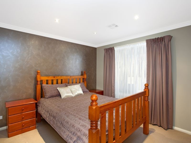 6 Shylie Rymill Street, Bonython ACT 2905