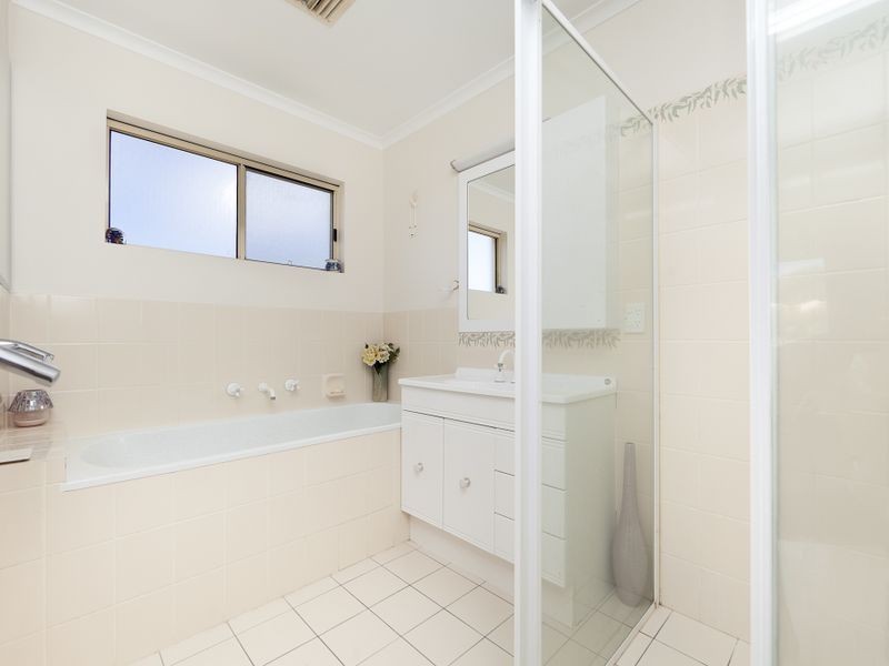 9 Sparkes Close, Fadden ACT 2904