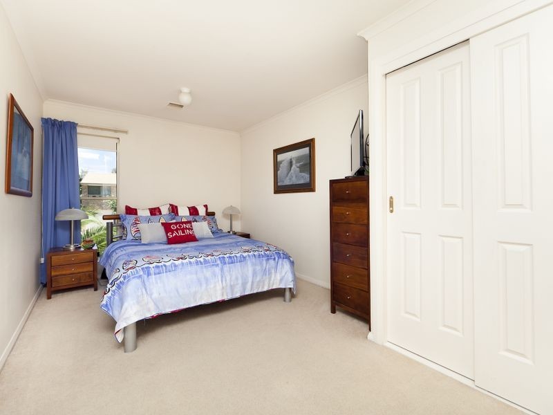 9 Sparkes Close, Fadden ACT 2904