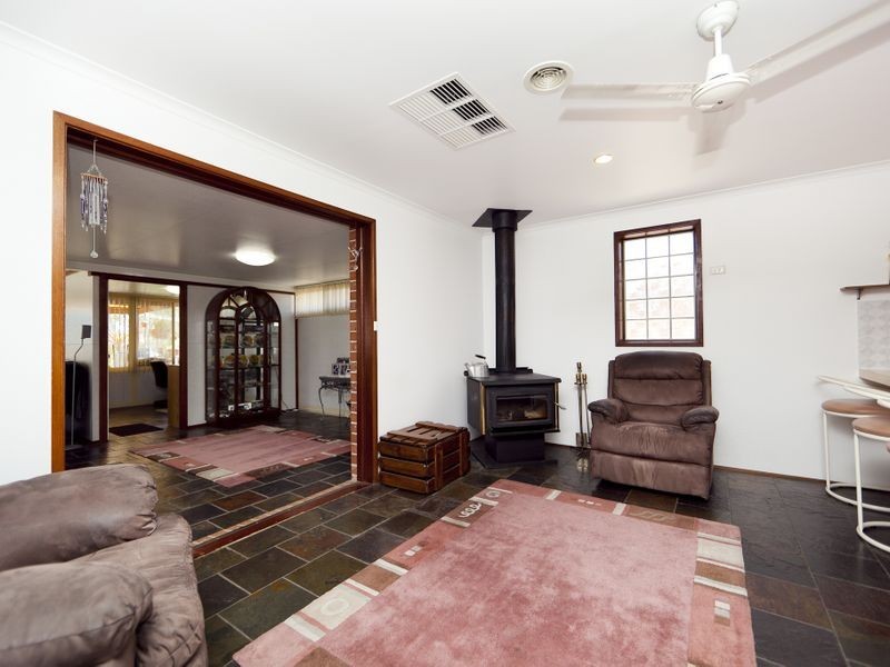 99 Outtrim Avenue, Calwell ACT 2905