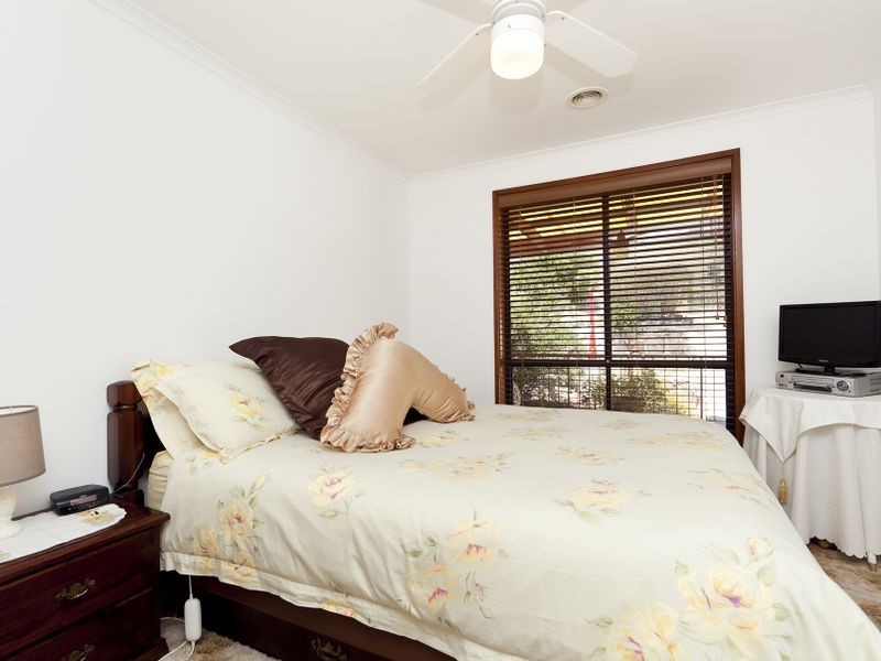 99 Outtrim Avenue, Calwell ACT 2905