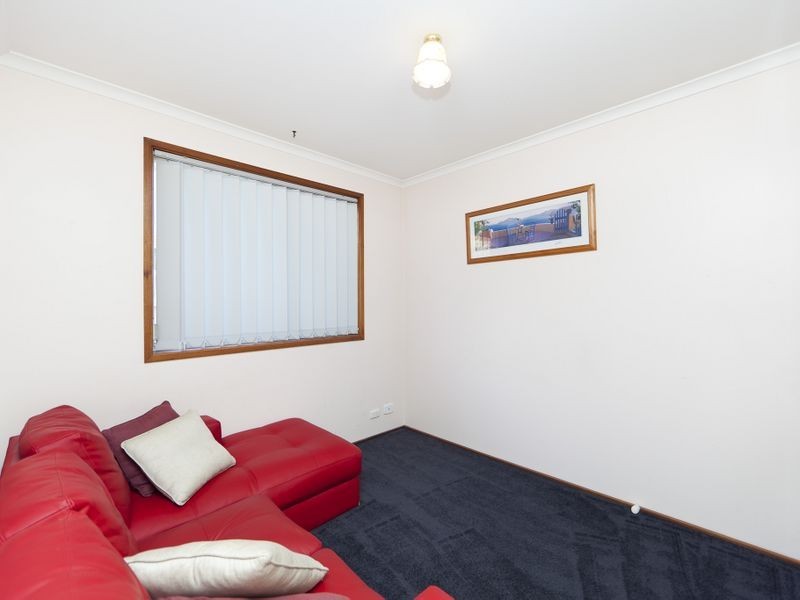 11 Girdlestone Crescent, Calwell ACT 2905